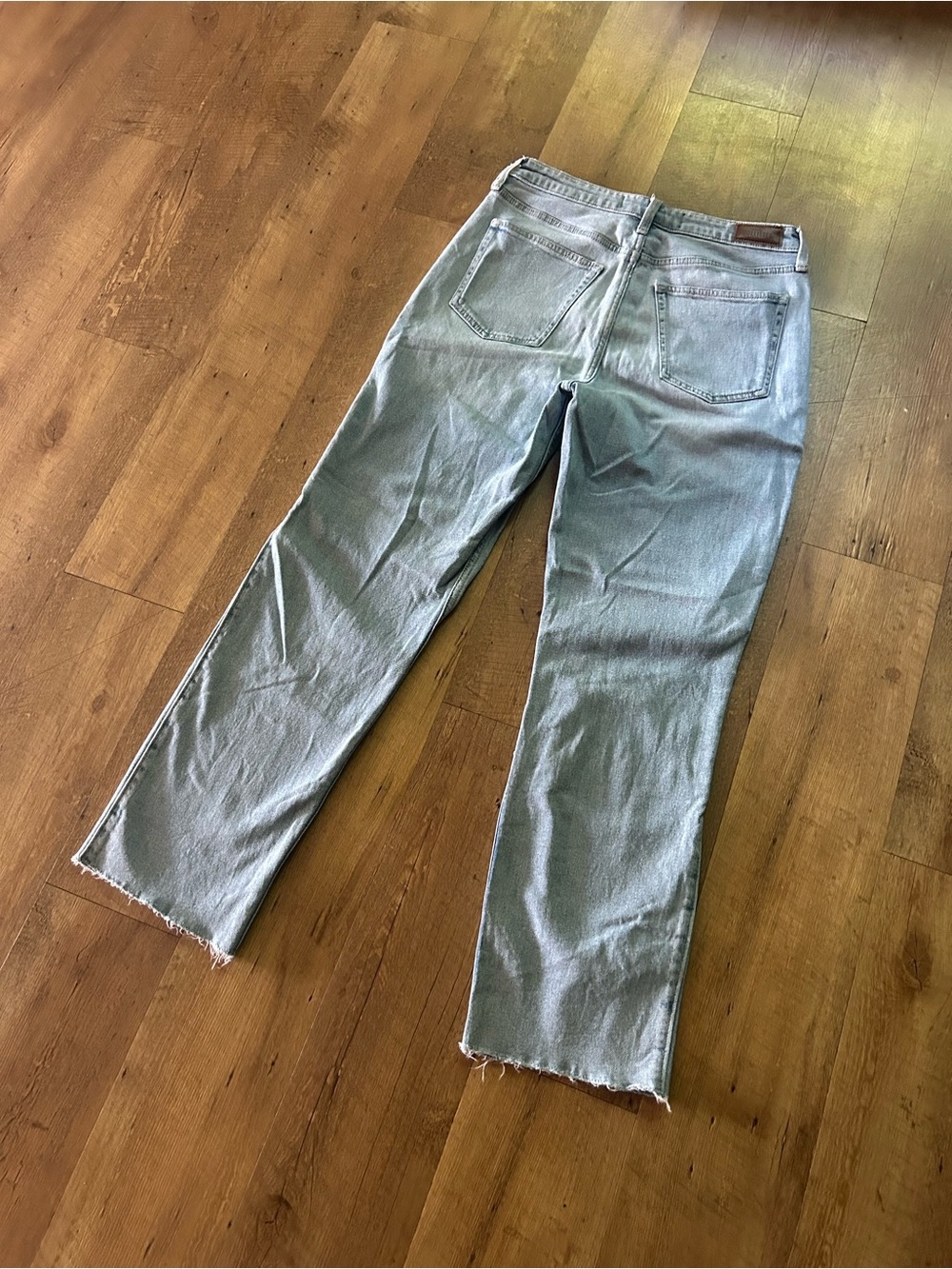 Hollister Ultra High Rise Vintage Straight Jeans Light Wash W28 L29 - Picture 9 of 15